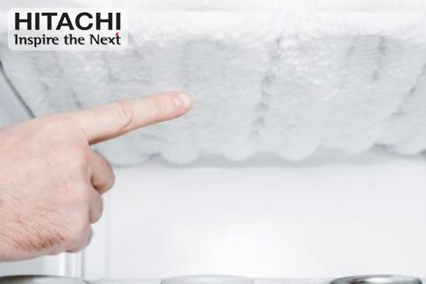 cách khắc phục tủ lạnh Hitachi bị đóng tuyết